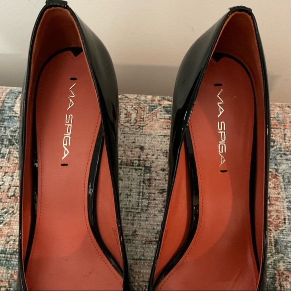 Gorgeous SZ9 Via Spiga NEW Black Patent Leather Peep Toe 3” Heels 🌺 - Picture 6 of 8